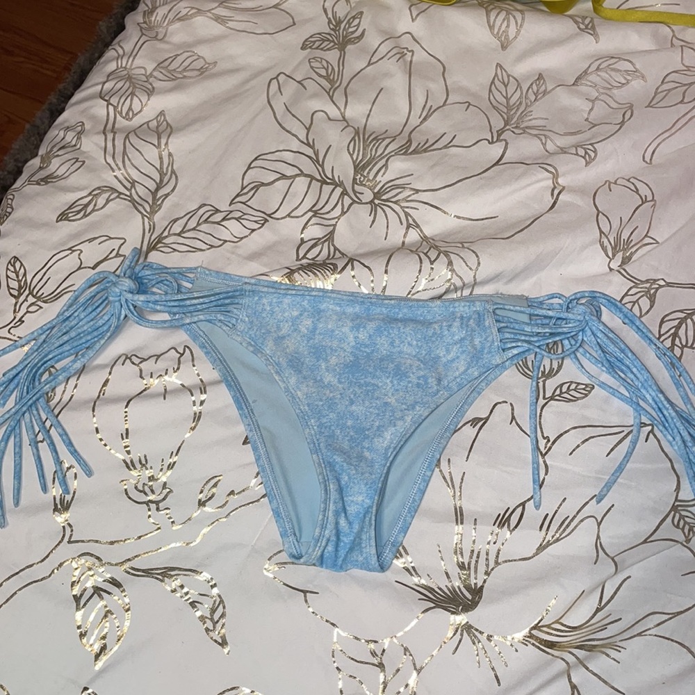 Aerie Bikini Bottoms Blue & White Sz.M ❗️Has Matching Top Sz.M❗️
